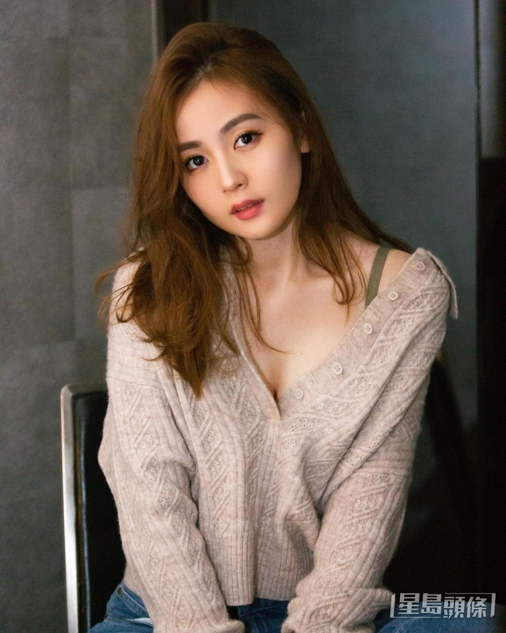 準備復出的李蘊最近在IG貼出一輯最新靚相，身為一對子女的媽媽，狀態仍然維持得非常好。