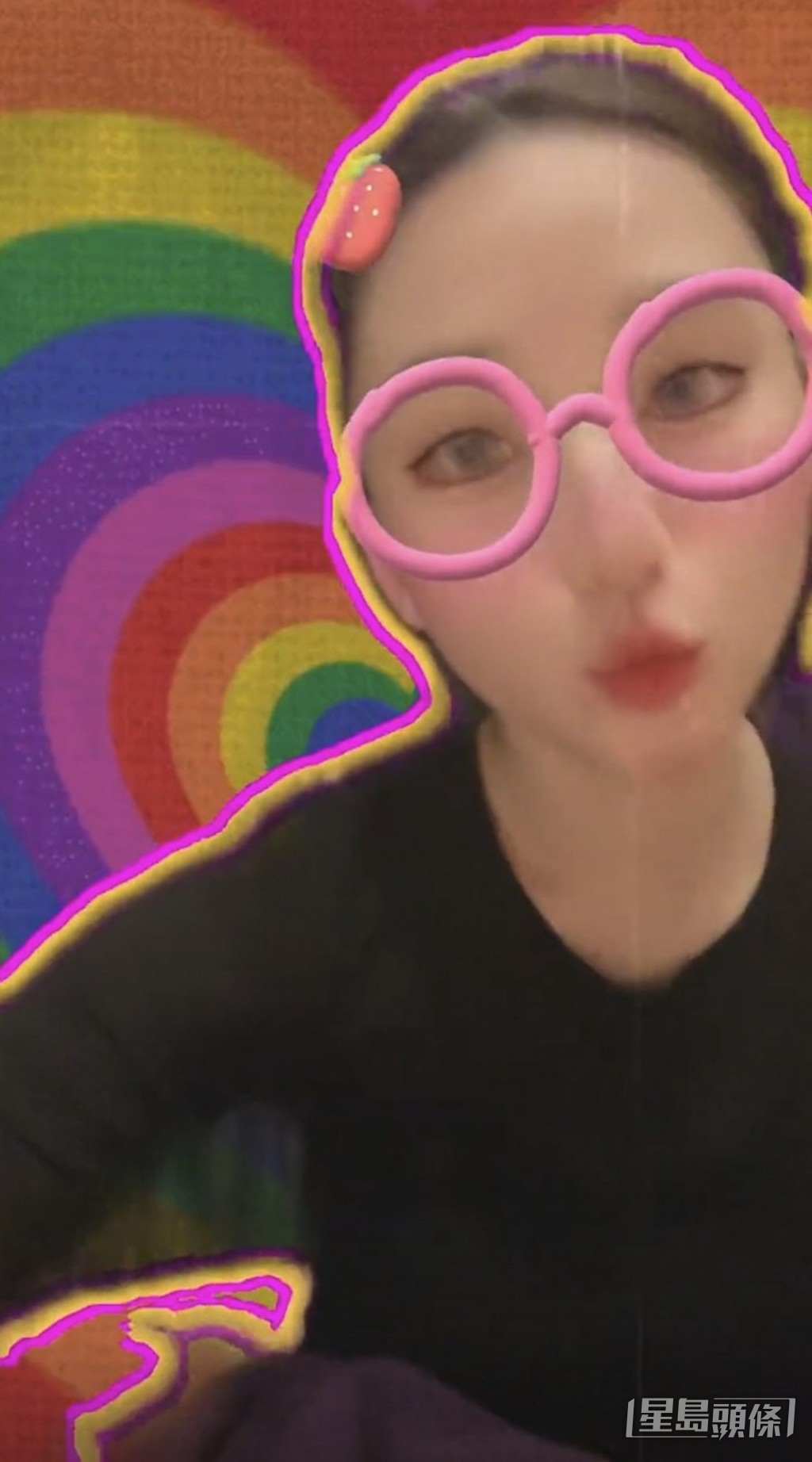 何超蓮早前激罕與竇驍同框。