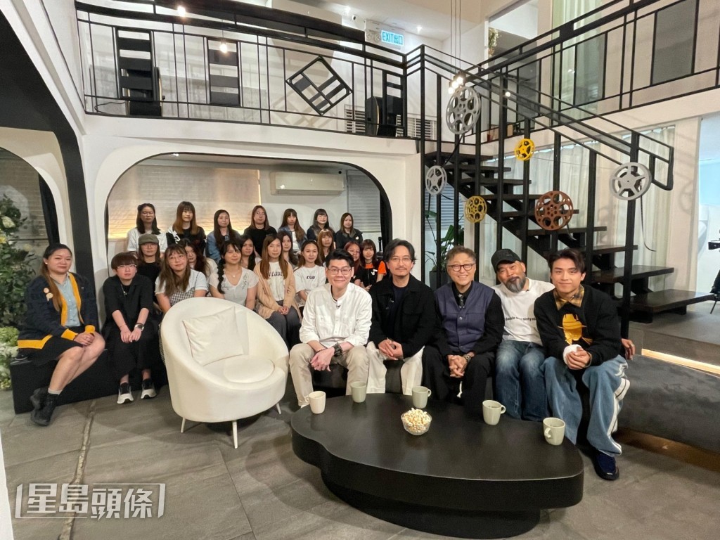 新一季首集由舞台劇《The Magic Hour 魔幻時刻》導演陳小東，以及演員謝君豪、葛民輝、江𤒹生（AK）擔任嘉賓。
