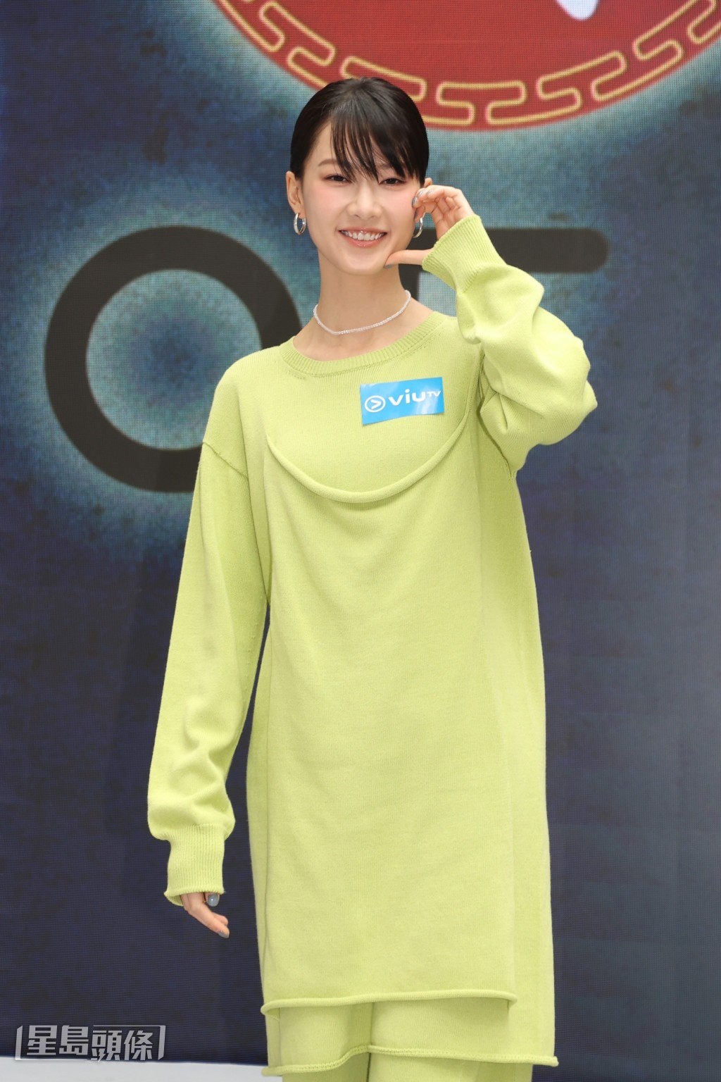 廖子妤大派心心，好Cute。