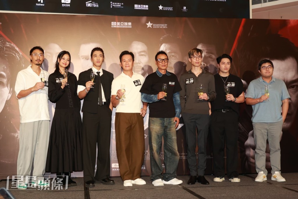 《偵戰》在內地於國慶日(1日)上映至今,5天票房到今日(5日)晚上截到晚上10時獲得約449萬人民幣。 《偵戰》在內地於國慶日(1日)上映至今,5天票房到今日(5日)晚上截到晚上10時獲得約449萬人民幣。
