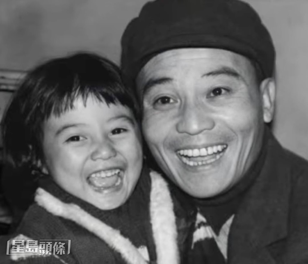 身為京劇淨角李廣仁的女兒,李佳未有愛上京劇,卻被爸爸感染而迷上音樂。 身為京劇淨角李廣仁的女兒,李佳未有愛上京劇,卻被爸爸感染而迷上音樂。