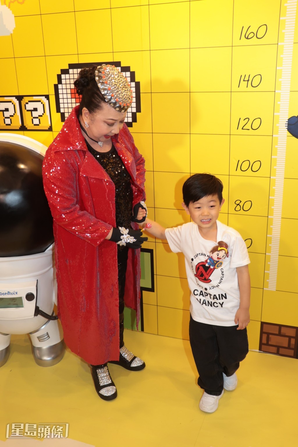 薛家燕與孫仔Julian。 薛家燕與孫仔Julian。