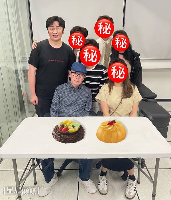 最新祖藍亦加入扮埋一份,做何伯大仔。 最新祖藍亦加入扮埋一份,做何伯大仔。