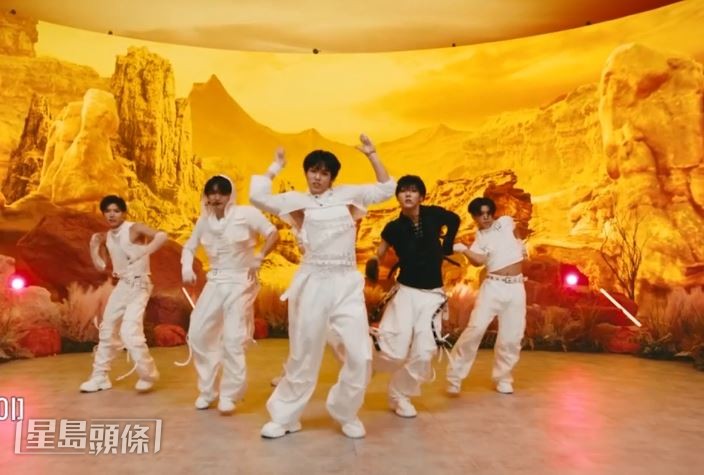 黃錫熙以C位姿態跳唱時毫不怯場並幹勁十足。