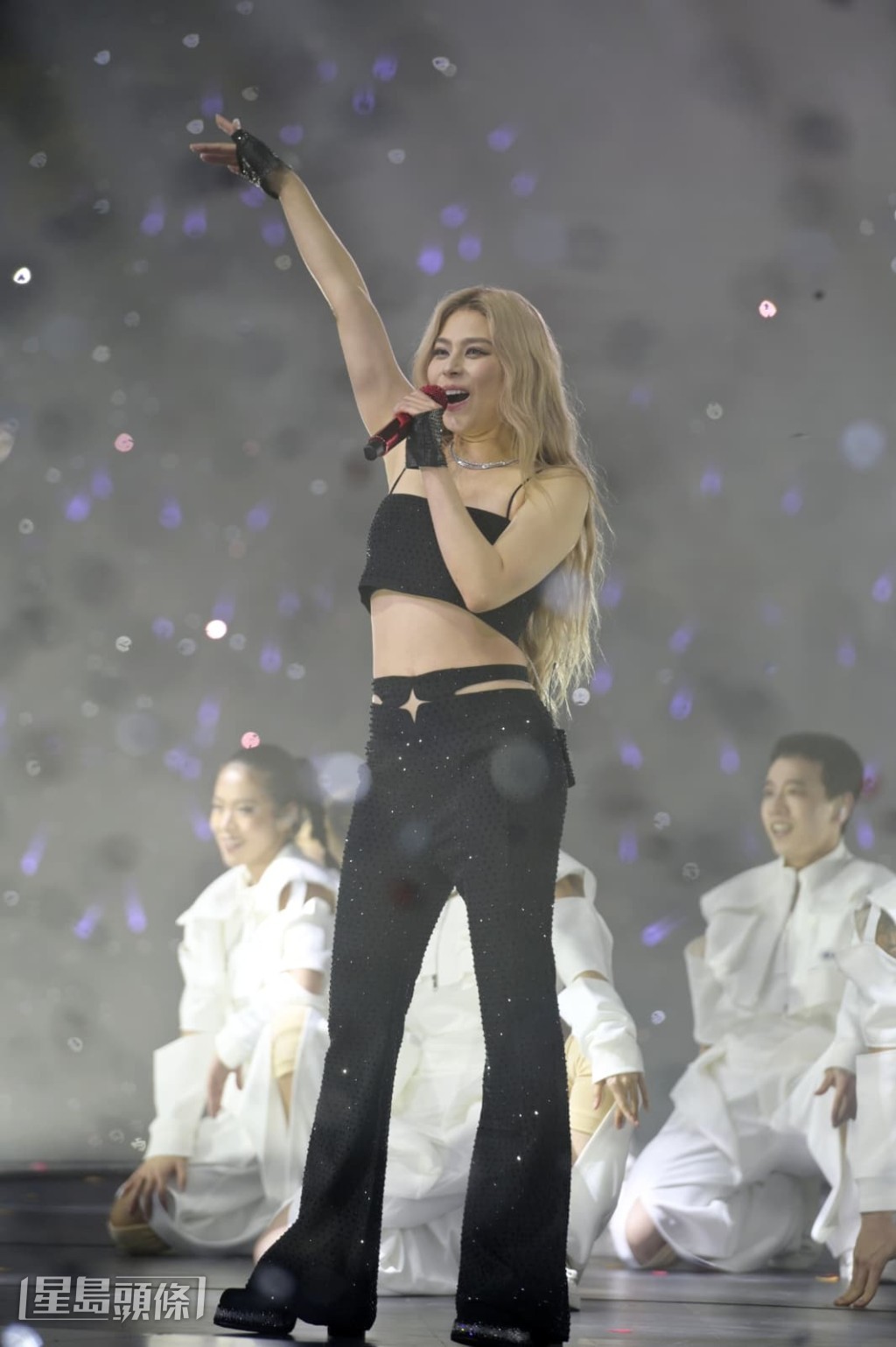 頭場Gin找來《全民造星VI》B3組成囝囝。