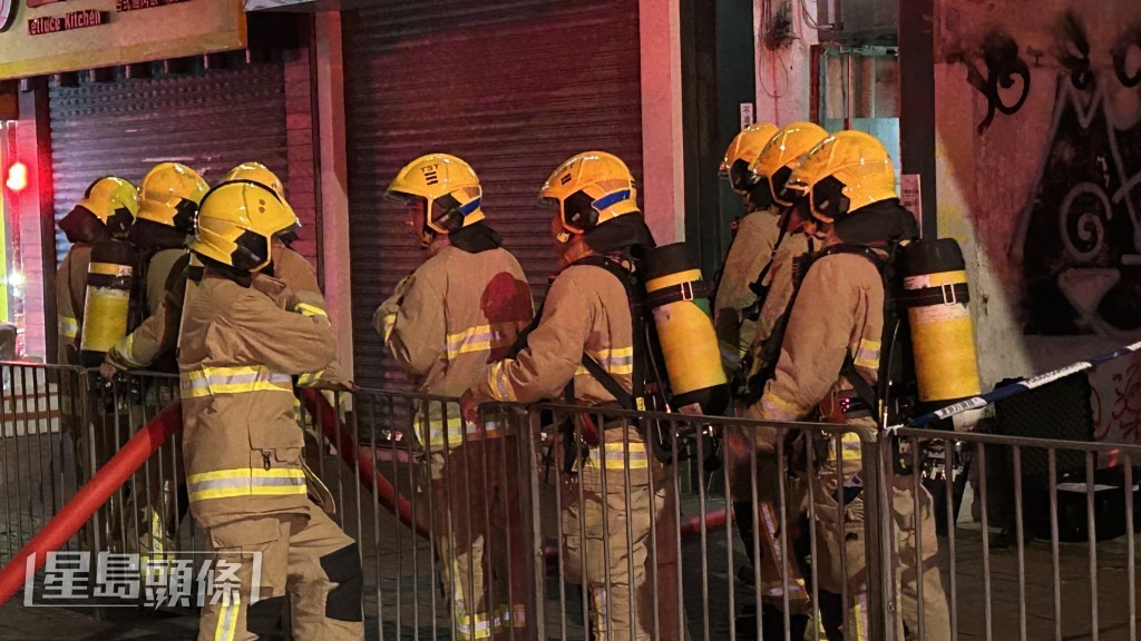 消防到場將火救熄。蔡楚輝攝
