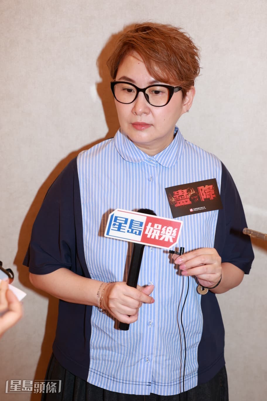 談到前寶麗金歌手同事關淑怡曾病危，近日傳出她出院的消息，湯寶如表示不清楚只是看報道。