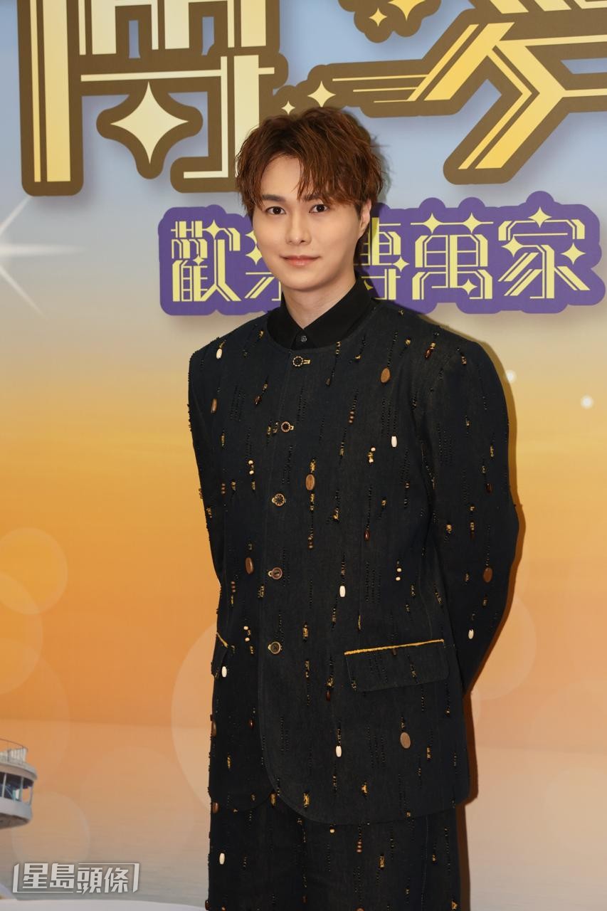 問胡鴻鈞可有聯絡緋聞女友蔡思貝?他表示,沒有聯絡。 問胡鴻鈞可有聯絡緋聞女友蔡思貝?他表示,沒有聯絡。