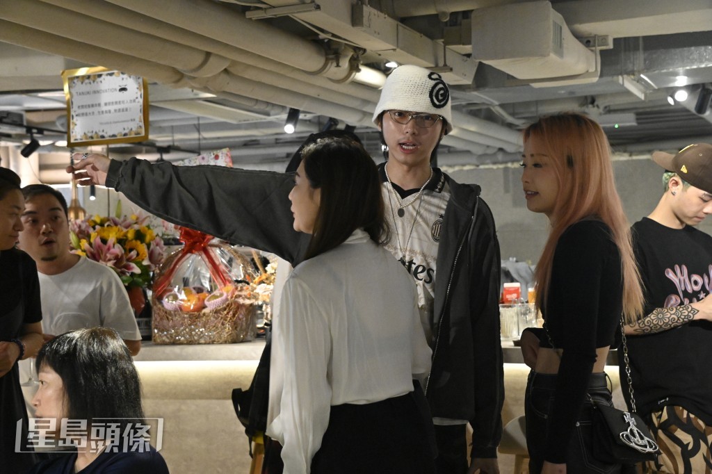 現場氣氛非常熱鬧。