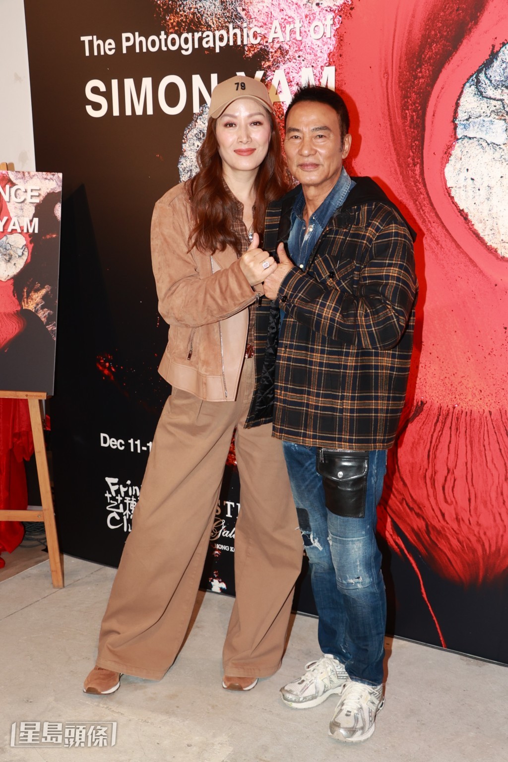 華哥指是次攝影展以花為主題。 華哥指是次攝影展以花為主題。