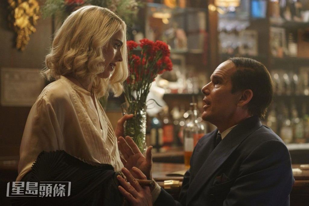 導演李察連利加與伊凡鶴基再度合作新作《Blue Moon》,亦入圍主競賽單元。 導演李察連利加與伊凡鶴基再度合作新作《Blue Moon》,亦入圍主競賽單元。