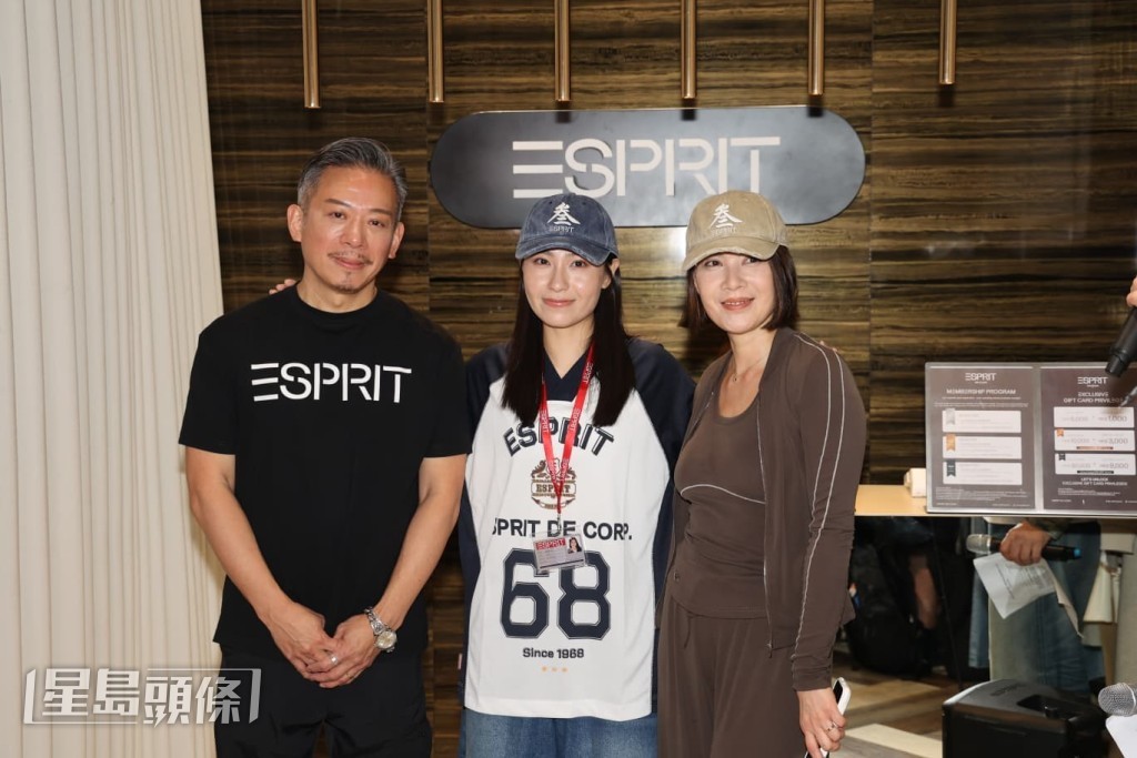 老板陈维明与女友江希文亦有到场。 老板陈维明与女友江希文亦有到场。