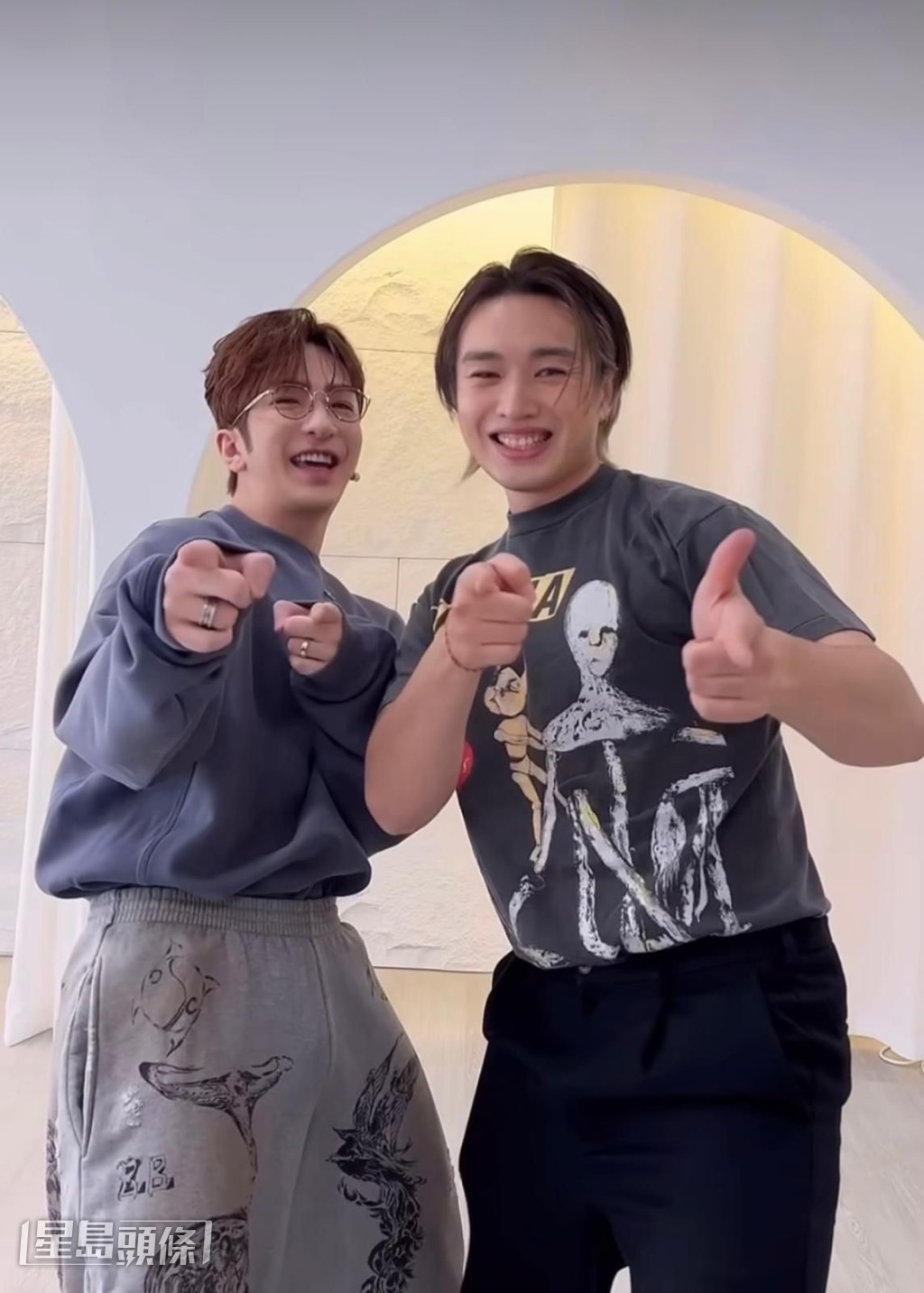 Anson Lo近日廣邀圈中朋友Dance Challenge,包括隊友Jer! Anson Lo近日廣邀圈中朋友Dance Challenge,包括隊友Jer!
