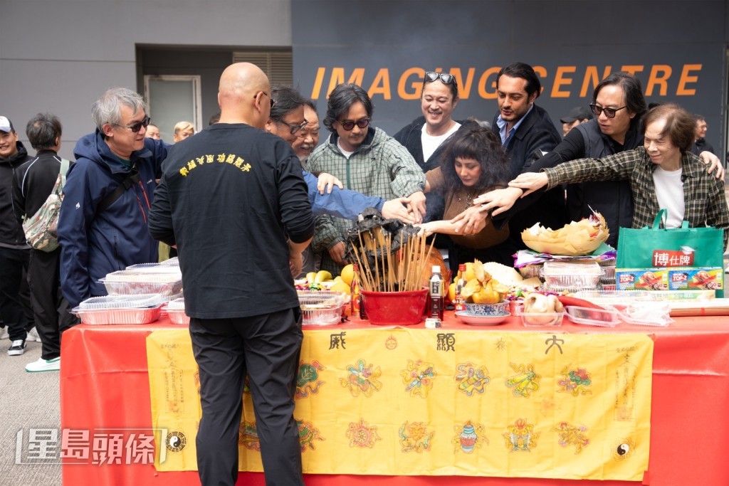 彭順、彭發⾃12年前的電影《逃出生天》後，再次以彭氏兄弟組合共同導演的作品。