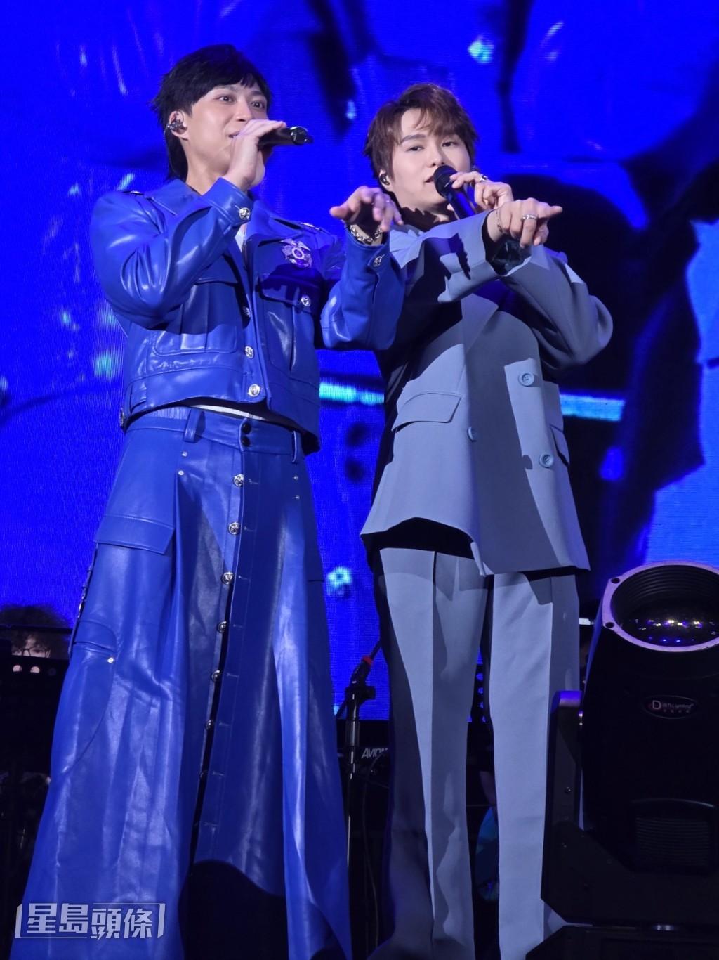 坤哥的媽媽及Hubert父母都特地捧場。