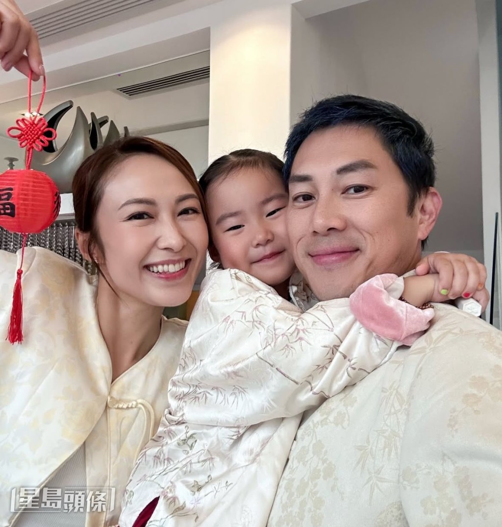 湯怡透露囡囡愛跳舞，似足爸爸麥秋成。