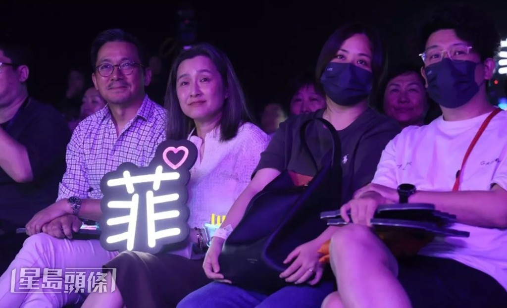 父母的支持成為Chantel在演藝界發展的動力。 父母的支持成為Chantel在演藝界發展的動力。