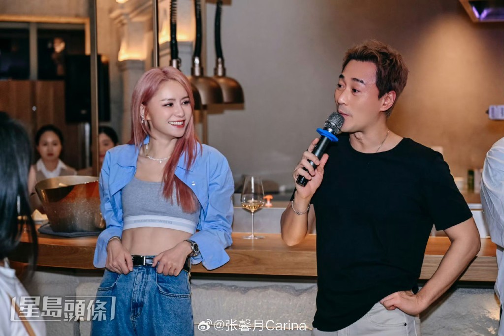 林峯說這些儀式感是夫妻之間的浪漫,為家人安排慶祝自己也會很開心。 林峯說這些儀式感是夫妻之間的浪漫,為家人安排慶祝自己也會很開心。