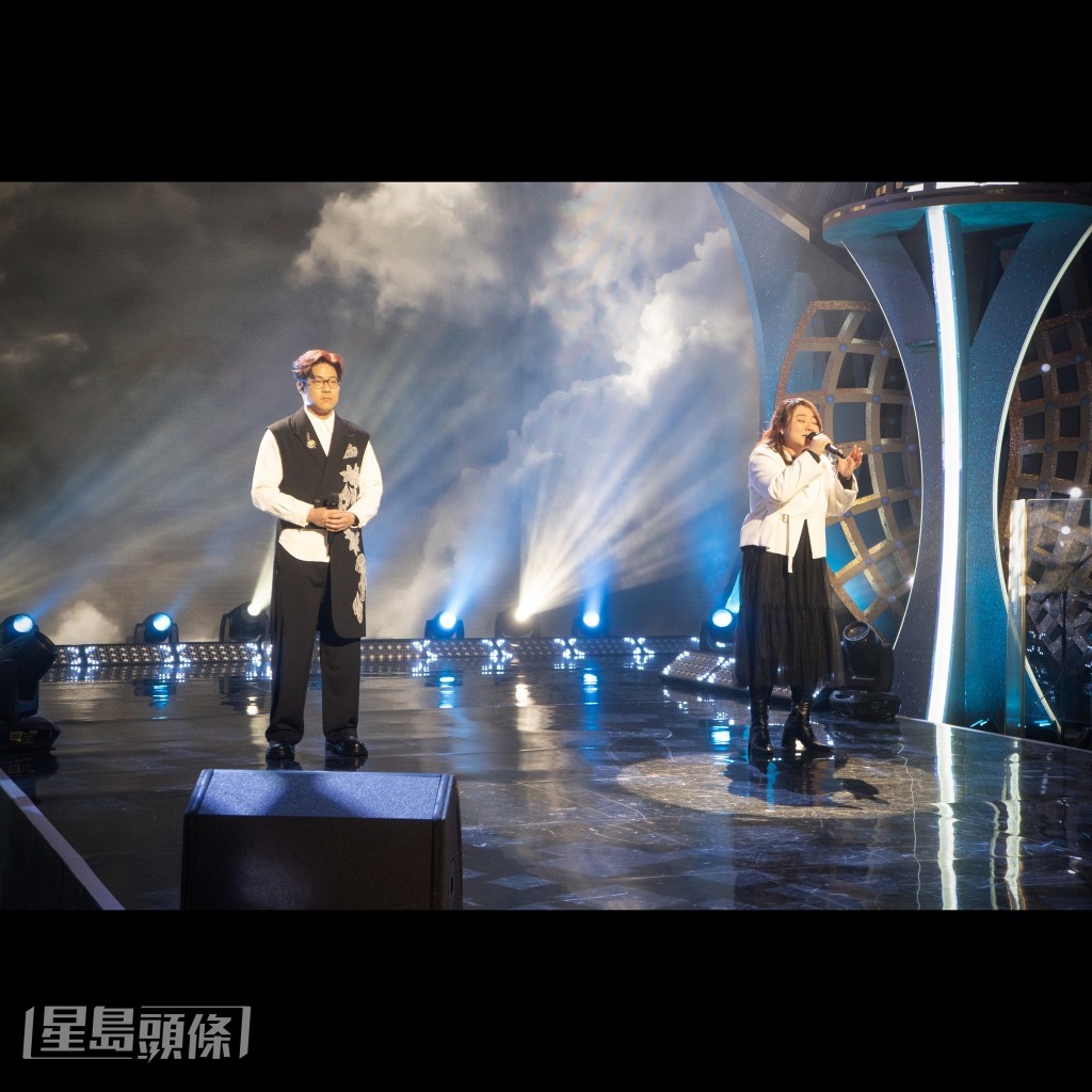 羅啟豪曾在《中年3》中跟黃博合唱。