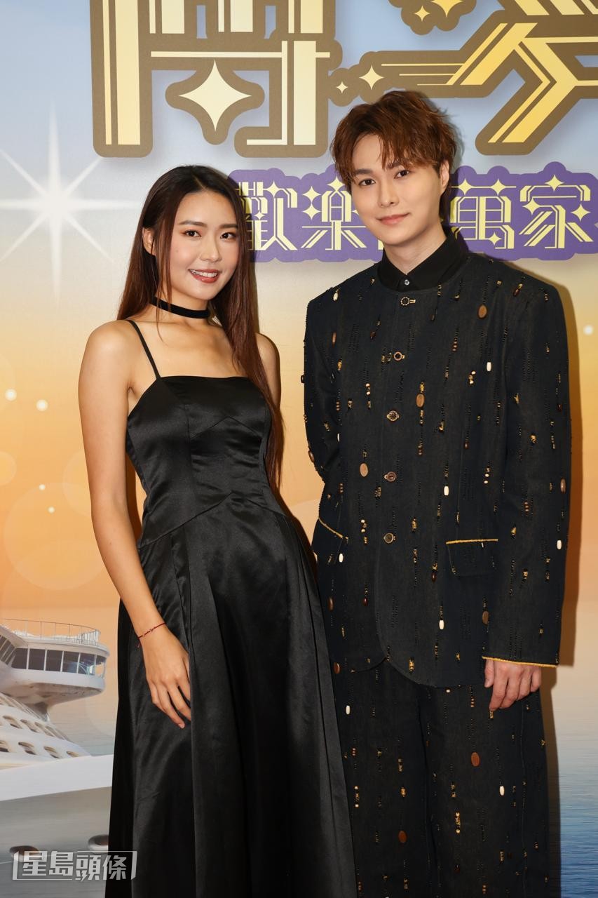 戴祖儀再次誇讚胡鴻鈞,表示很想看到他在劇集的演出,不過胡鴻鈞即時戲弄她說:「我曾聽監製說過,有戴祖儀在劇集中便沒有胡鴻鈞,真的是有你冇我。」 戴祖儀再次誇讚胡鴻鈞,表示很想看到他在劇集的演出,不過胡鴻鈞即時戲弄她說:「我曾聽監製說過,有戴祖儀在劇集中便沒有胡鴻鈞,真的是有你冇我。」