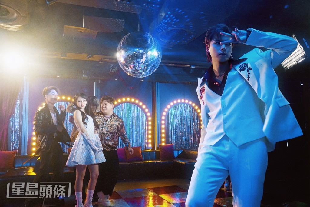 MV請來眾多朋友客串演出，女主角更由許軼（Day）飾演！
