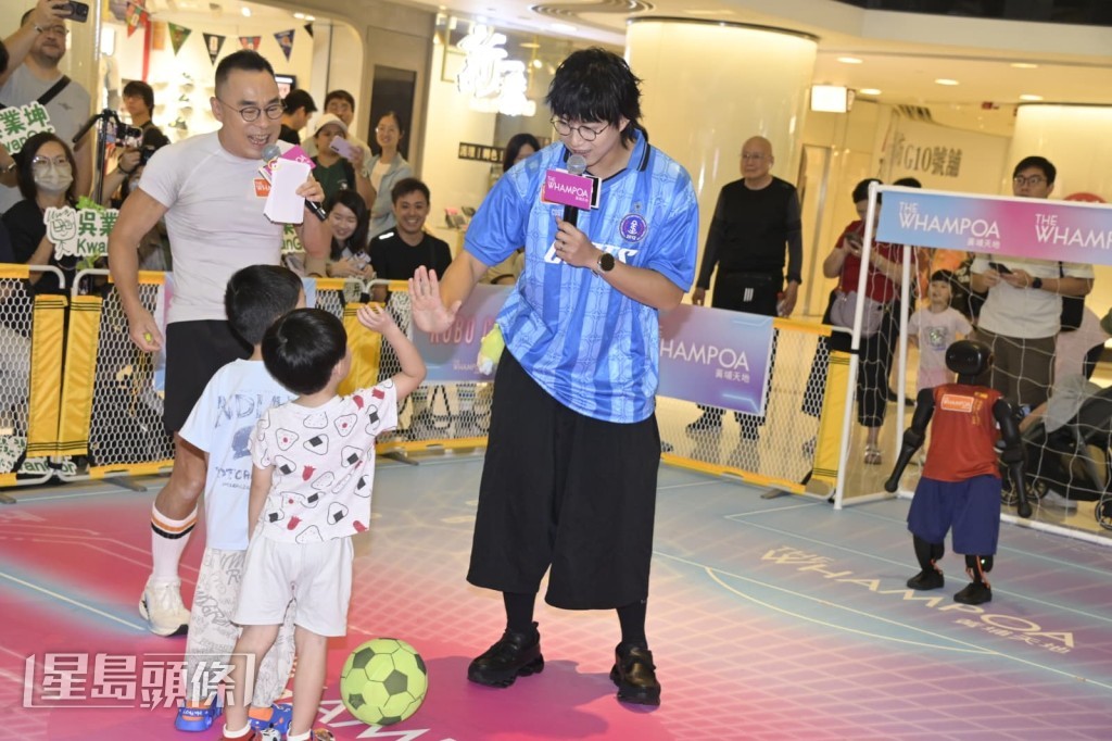 吳業坤同好好體力的細路踢波嚇親:「即刻唔想生!」 吳業坤同好好體力的細路踢波嚇親:「即刻唔想生!」