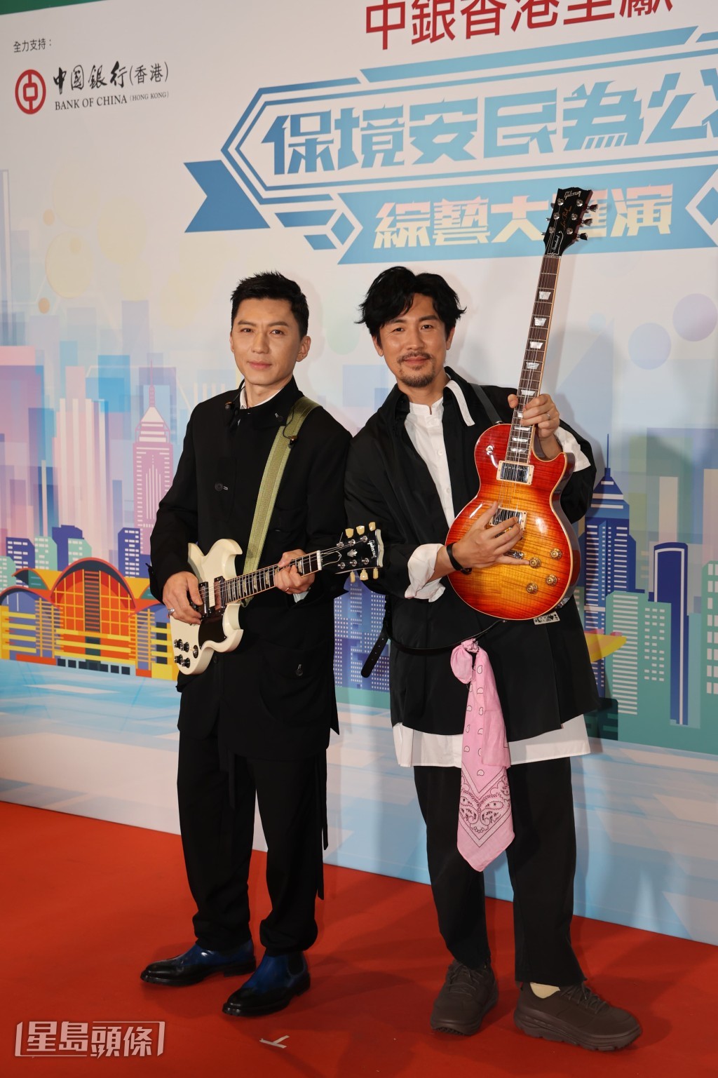 袁偉豪與譚俊彥搖滾Look夾Band。 袁偉豪與譚俊彥搖滾Look夾Band。