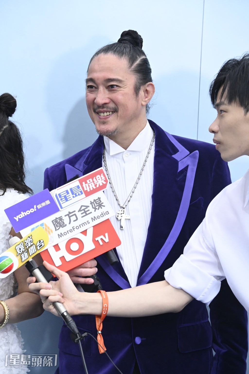 丈夫陳子聰陪伴在側。 丈夫陳子聰陪伴在側。