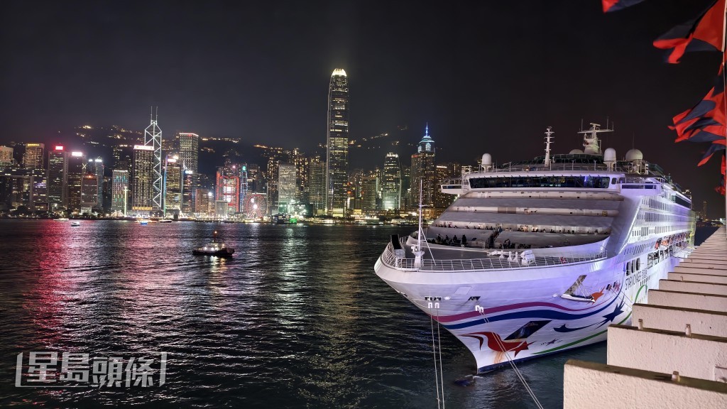 麗星郵輪旗下「領航星號」，周五（2月13日）因技術問題被迫取消行程。