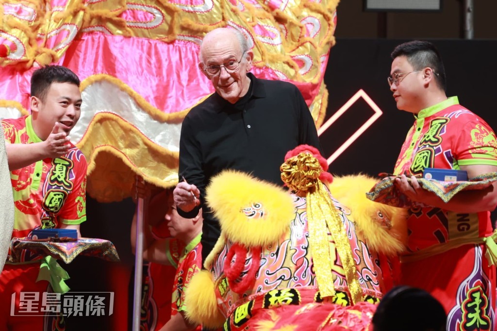 Christopher Lloyd點睛！