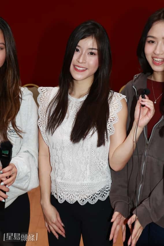 陳詠詩在台慶晚上還有另一環節，在電單車上做高難度動作。