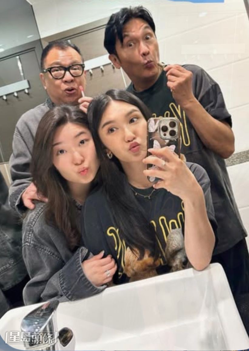 關楓馨與許紹雄一家好老友。