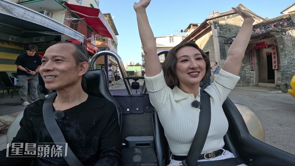 至於蘇師傅是否有贈她的感情幾句?高Ling就指師傅在感情方面叫她一定要揀自己鍾意的。 至於蘇師傅是否有贈她的感情幾句?高Ling就指師傅在感情方面叫她一定要揀自己鍾意的。