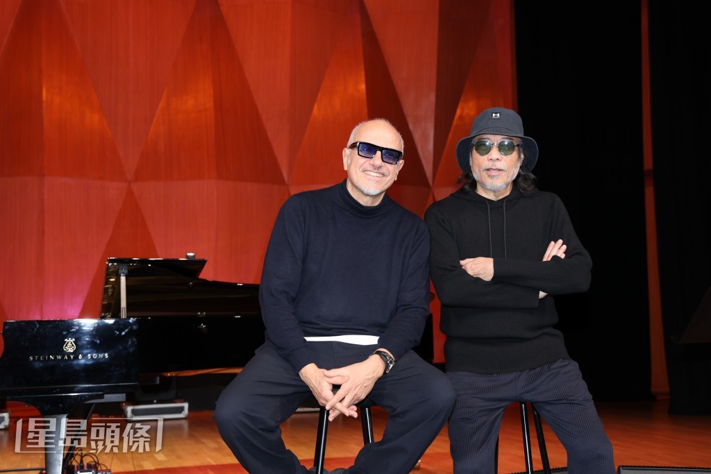 「乐坛摇滚之父」夏韶声与意大利钢琴家Danilo。