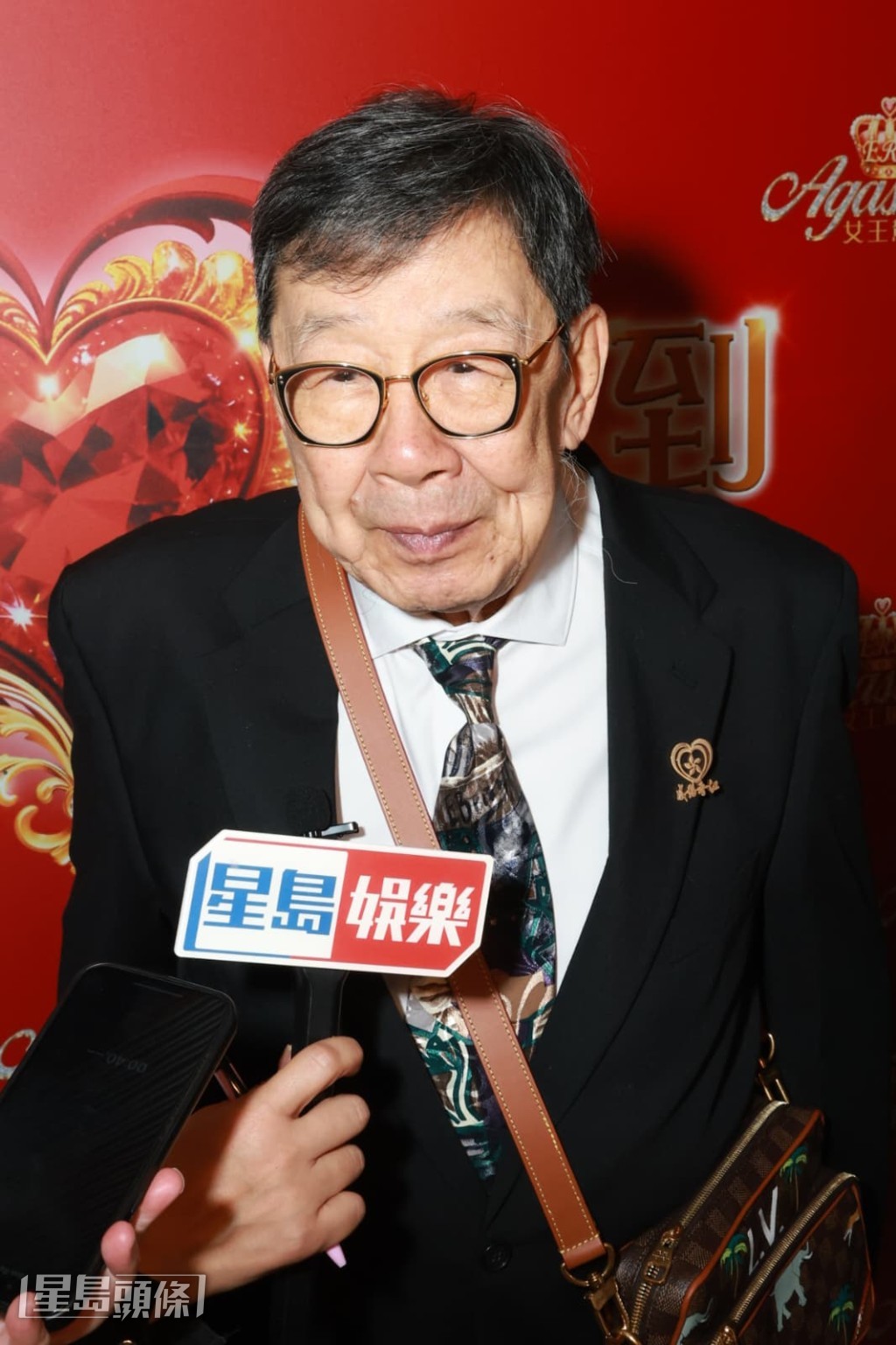 修哥表示有聯絡羅蘭，對方身體狀況不俗。