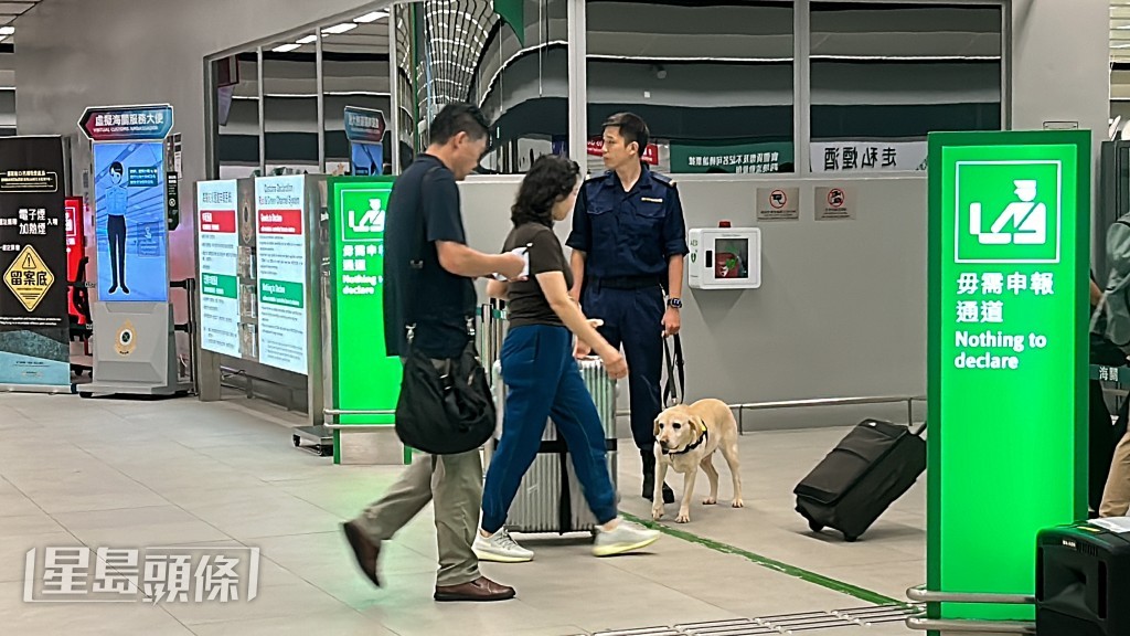 海關採取風險管理措施。林思明攝 海關採取風險管理措施。林思明攝