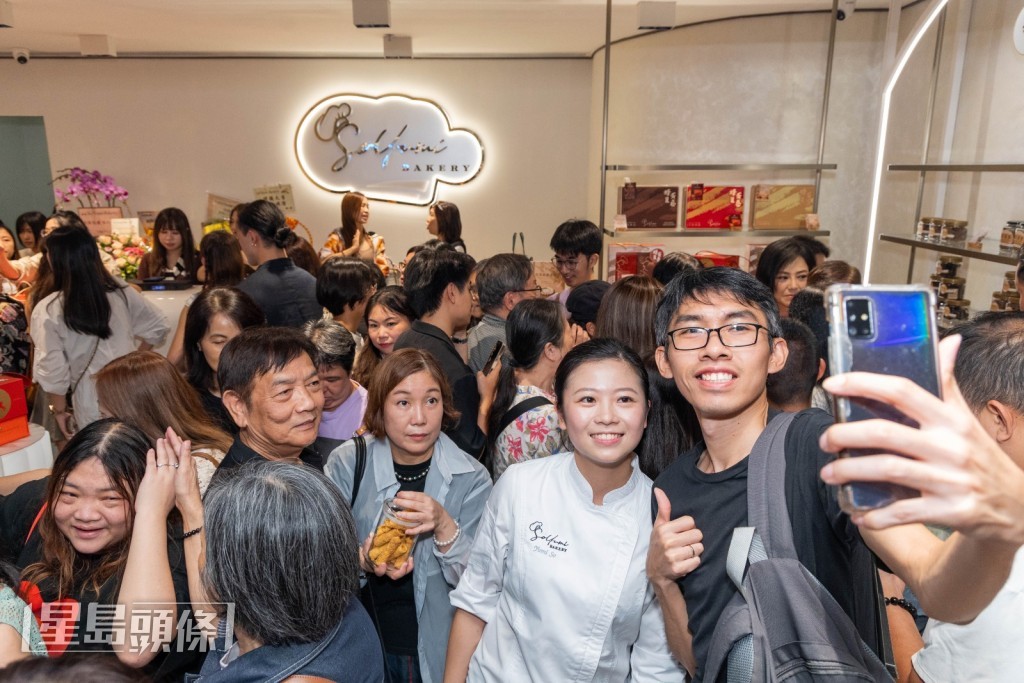大女亦成為市民集郵目標。 大女亦成為市民集郵目標。