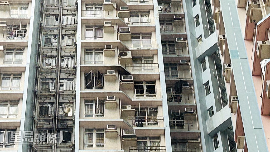 慈樂邨樂誠樓一單位起火。蔡楚輝攝
