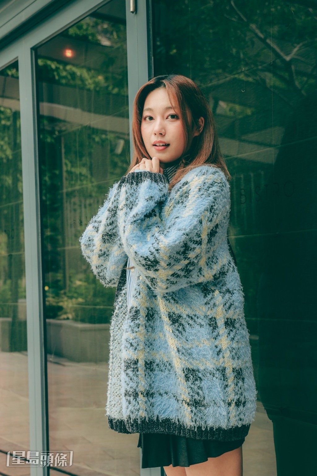 已完成學業的她，現在全身投入樂壇。