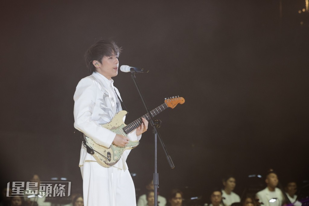 Ian表示:「Hello,大家好!」 Ian表示:「Hello,大家好!」
