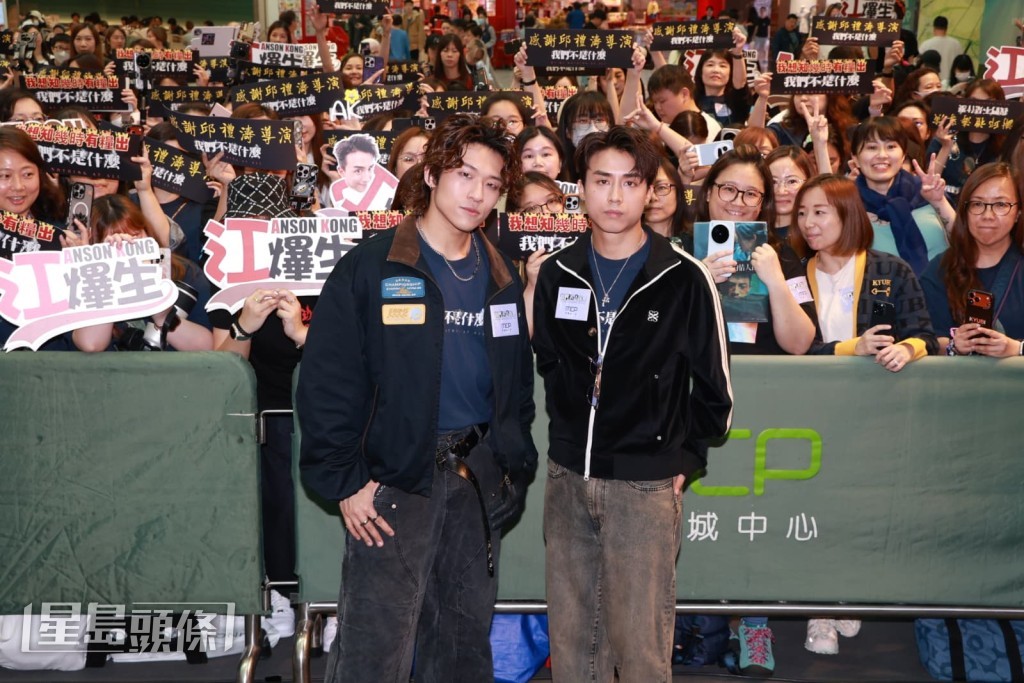 提到他們馬不停蹄去謝票,AK坦言不覺得辛苦,因真的想更多人入場。 提到他們馬不停蹄去謝票,AK坦言不覺得辛苦,因真的想更多人入場。