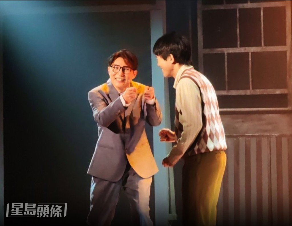 刘威煌指台词和造型帮他不少，令他能暂时放下大男人的感觉，演活剧中的小男人。