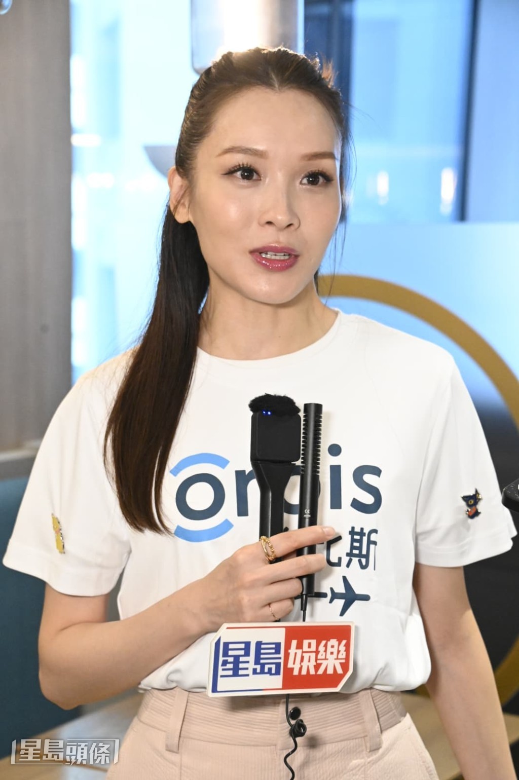 雖然自己本性男仔頭,但Ali戲言盡量學習小鳥依人。 雖然自己本性男仔頭,但Ali戲言盡量學習小鳥依人。