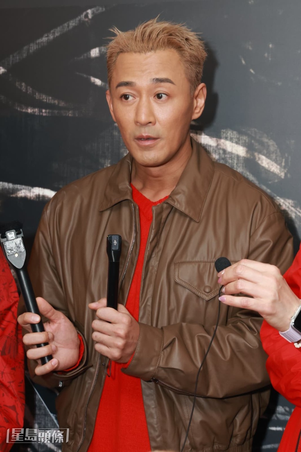 問到林峯對於今屆金像獎未能獲提名可有感到失望，他說：「自己就繼續努力啦！」