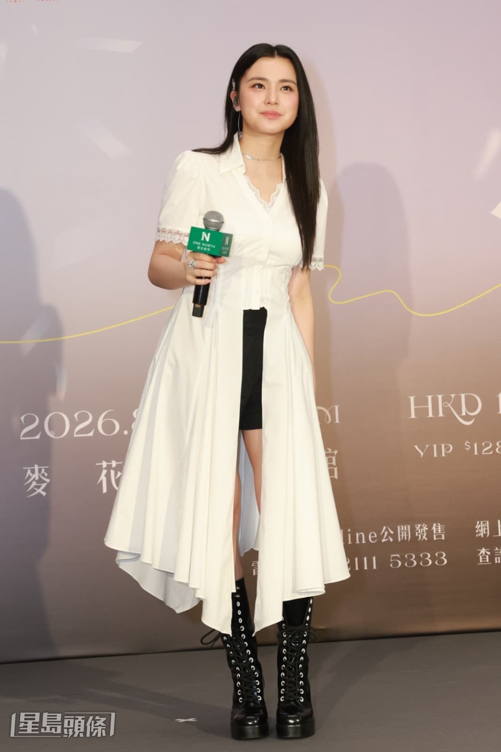 Chantel指得知消息時是在六月回港時,發現只有兩個月準備也擔心不夠時間 Chantel指得知消息時是在六月回港時,發現只有兩個月準備也擔心不夠時間