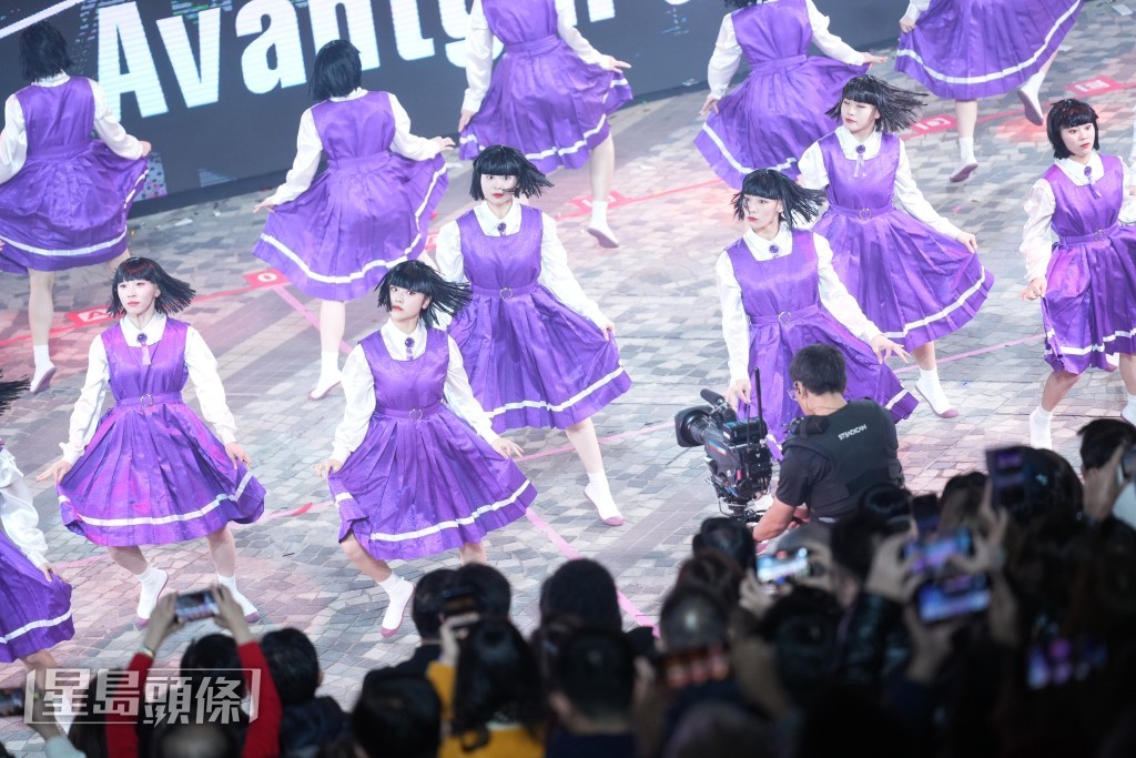 日本當紅女子舞團Avantgardey亮相,表演YOASOBI大熱歌曲《IDOL》。 日本當紅女子舞團Avantgardey亮相,表演YOASOBI大熱歌曲《IDOL》。