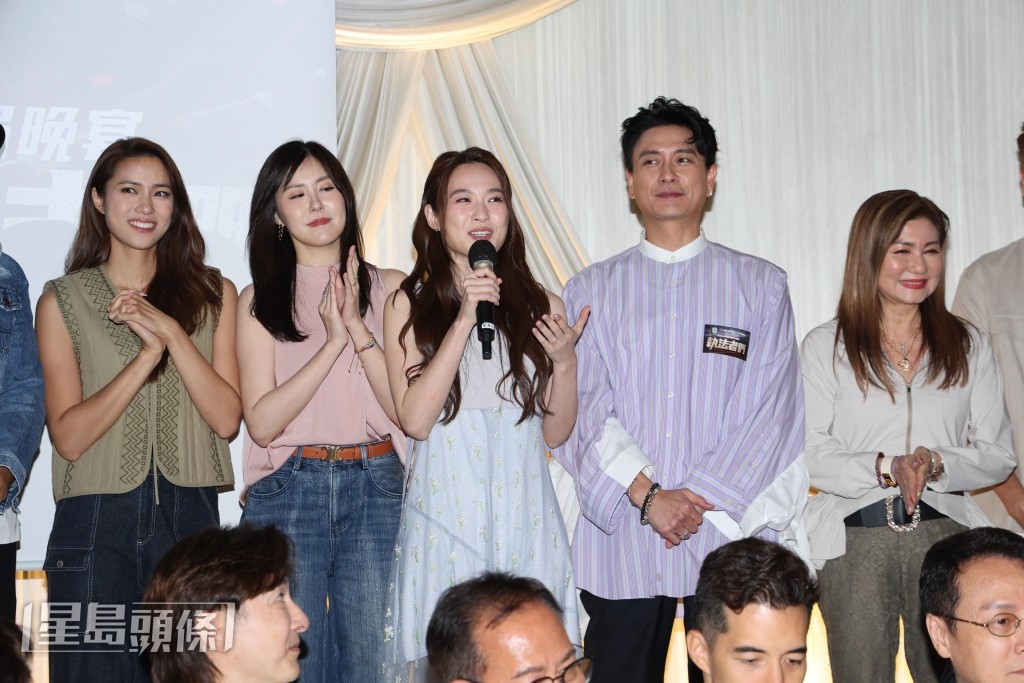 蔡潔在台上分享感受。