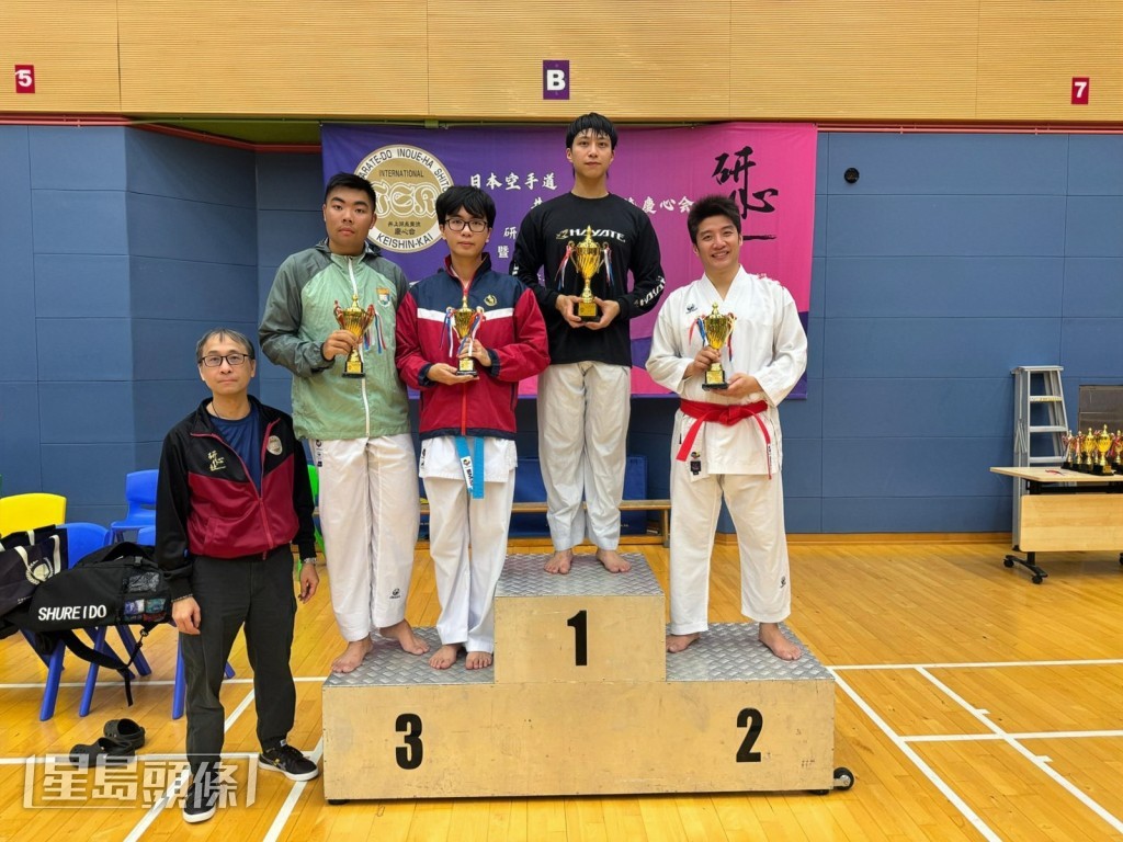 吳業坤在一項空手道會慶十周年大賽中勇奪冠軍，