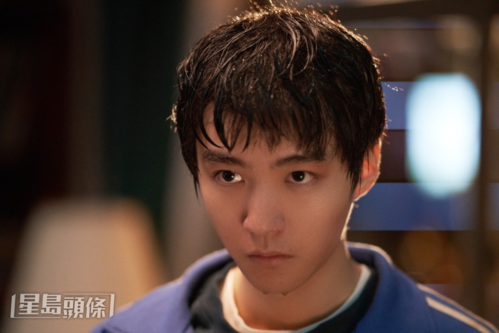 王俊凱飾演「口吃少年」周正。